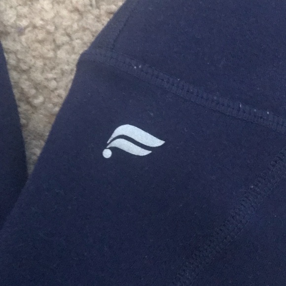 Fabletics Mila High Waisted Pocket Leggings - Picture 3 of 3